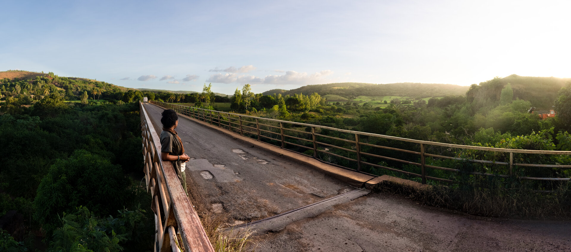 Bruecke bei Sonnenuntergang