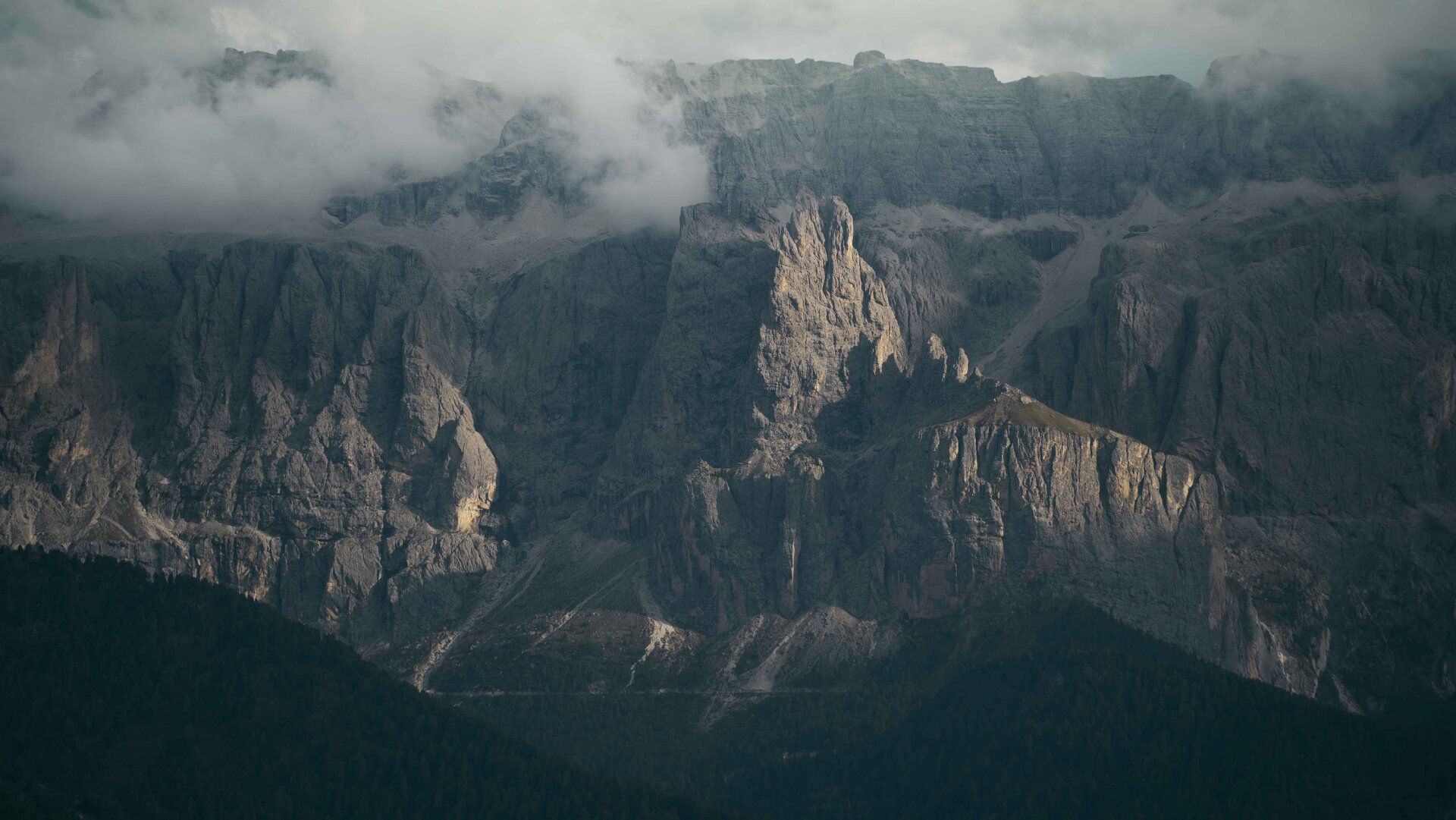 Dolomiten Felswand